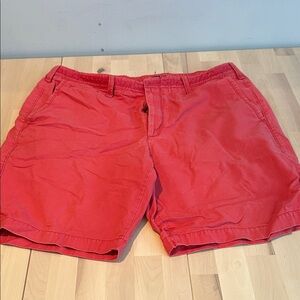 GAP Men's Vibrant Flat Front Shorts (Salmon color)